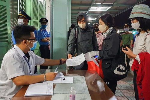 Khánh Hòa: Ngày đầu lập trạm kiểm soát liên ngành phòng, chống dịch Covid-19