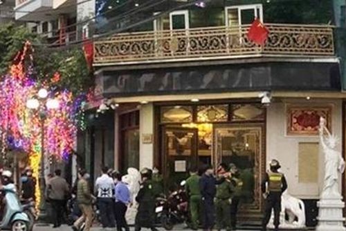 Chồng 'nữ đại gia' bị truy nã về hành vi cố ý gây thương tích