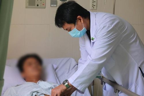 Kịp thời cứu sống bệnh nhân vỡ bàng quang do ngã xe máy