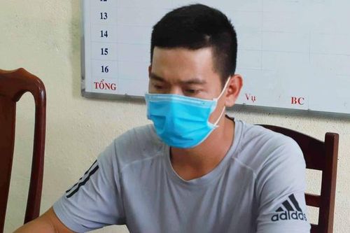 Đánh công an khi bị lập biên bản bán cà phê trong mùa dịch