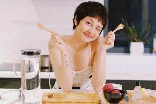 Bảo Anh, Kỳ Duyên trổ tài làm nhiều món ăn khi ở nhà cách ly