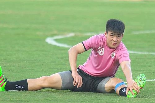HLV Hoàng Anh Tuấn: 'Nâng cao thể lực cần cả một quá trình bài bản'