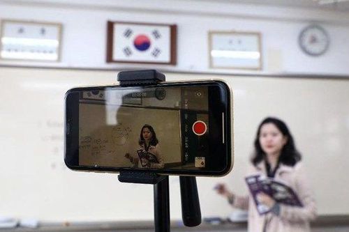 Những rắc rối trong dạy và học trực tuyến ở Hàn Quốc