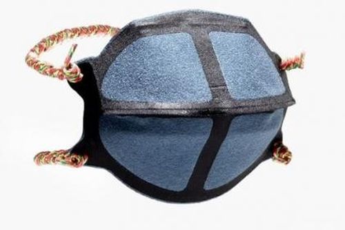 Adidas, Nike và New Balance sản xuất khẩu trang chống dịch