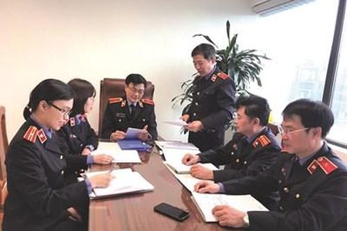 Trăn trở bên những lá đơn xin giảm án