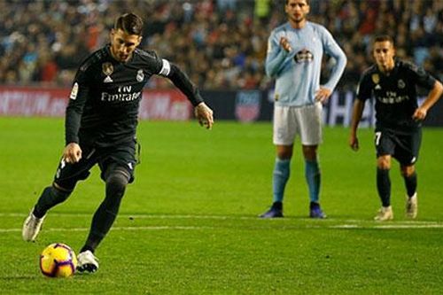 Ai là cầu thủ sút penalty hay nhất thế giới?