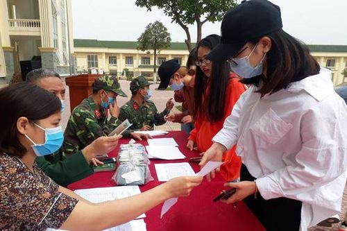 Vững vàng trên tuyến đầu chống dịch