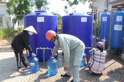 Bàn giao thêm một điểm cấp nước ngọt miễn phí ở tỉnh Cà Mau