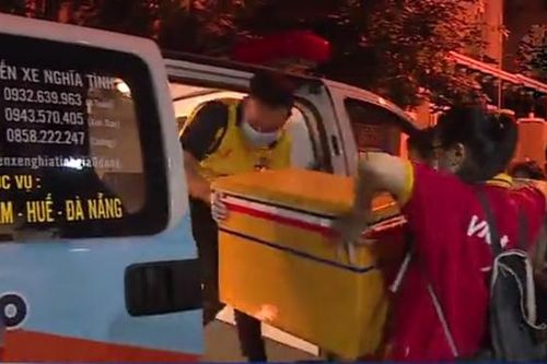 Những chuyến xe đêm hỗ trợ tuyến đầu phòng dịch
