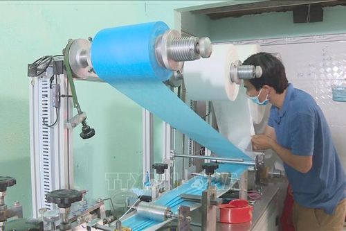 Đắk Lắk: Xử lý sai phạm một công ty chuyên sản xuất khẩu trang y tế