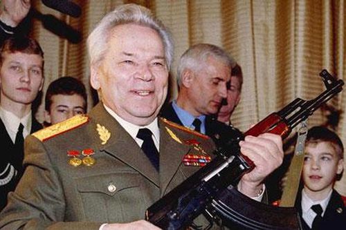 Vũ khí đầu tiên của nhà thiết kế súng huyền thoại Mikhail Kalashnikov