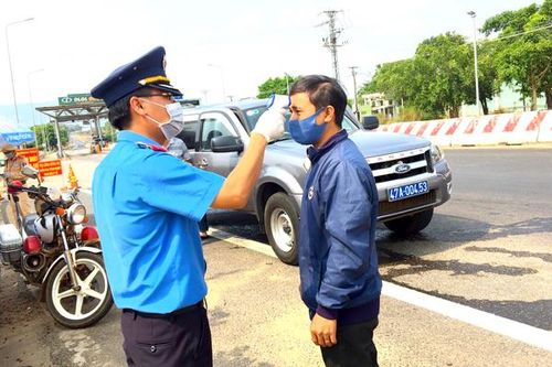 Thuê xe đi chung: Tiềm ẩn nguy cơ lây lan dịch bệnh