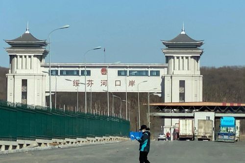 Trung Quốc thắt chặt biên giới với Nga vì số ca 'ngoại nhập' tăng vọt