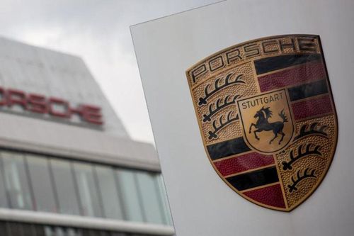 Dù đang khó khăn, mỗi nhân viên Porsche được thưởng 10.000 USD