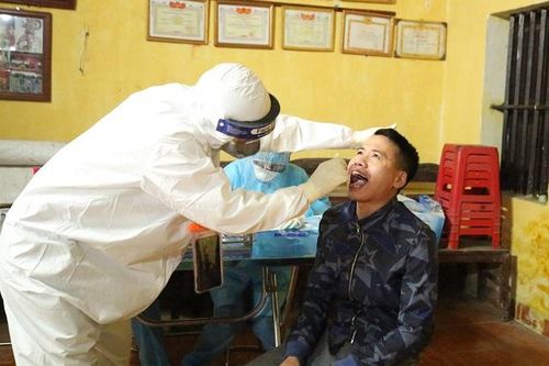 Ngày thứ 5 cách ly thôn Hạ Lôi: Người dân chấp hành nghiêm quy định phòng, chống dịch