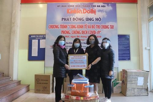 Những tấm lòng vàng ủng hộ chương trình 'Cùng Kinh tế & Đô thị chung tay phòng, chống dịch Covid-19'