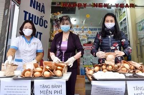 1.000 chiếc bánh đong đầy yêu thương