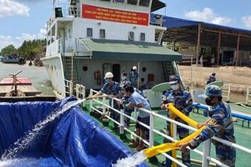 Giọt nước nghĩa tình của Tàu 937