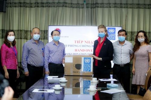 UNDP hỗ trợ Bộ Y tế Việt Nam trong cuộc chiến chống dịch Covid-19
