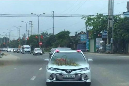 Phó GĐ rước dâu linh đình cho con trong mùa dịch: Vì sao Sở Y tế xin gia hạn báo cáo?