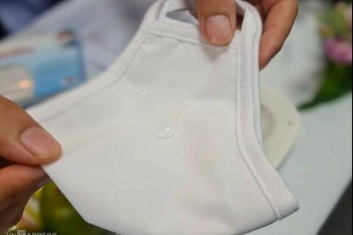 Việt Nam tặng Nga 150.000 khẩu trang phòng chống COVID-19