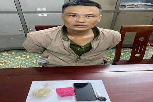 Cựu giáo viên bị bắt vì mua ma túy về sử dụng