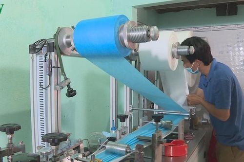 Một doanh nghiệp ở Đắk Lắk sản xuất khẩu trang y tế trái phép