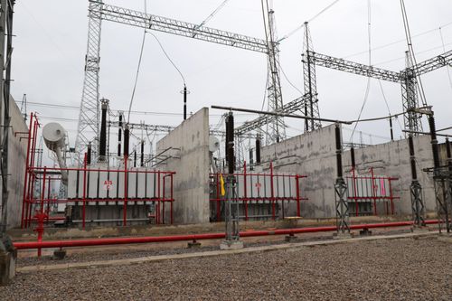EVVNPT đóng điện vận hành tạm máy biến áp 500kV Nho Quan