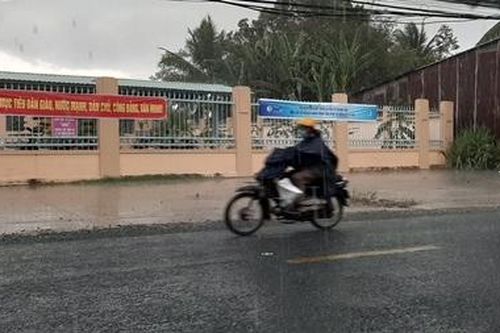 Miền Tây Nam Bộ có mưa 'vàng' giải nhiệt