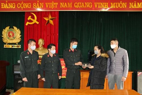 Nhặt được của rơi, trả người đánh mất