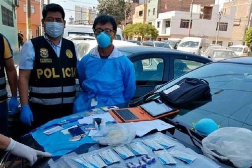 Công dân Trung Quốc ăn trộm kit xét nghiệm, thử chui COVID-19 kiếm tiền
