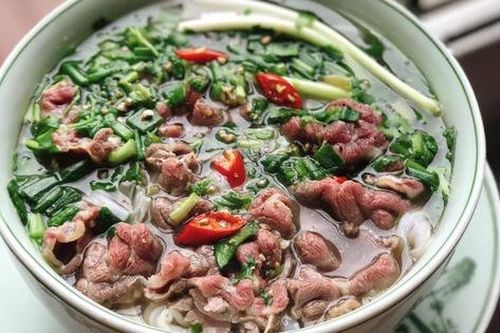 Tự nấu phở bò xịn sò tại nhà bằng một tuyệt chiêu không phải ai cũng biết
