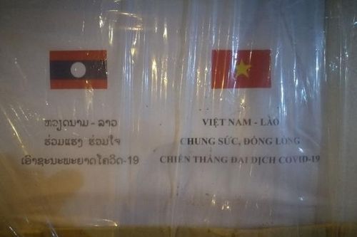 Việt Nam-Lào chung sức, đồng lòng chiến thắng đại dịch COVID-19