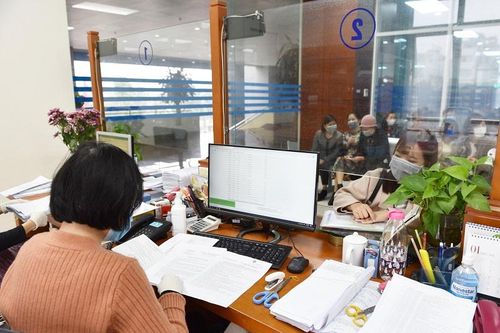 Nhận BHXH một lần: Lợi trước mắt, thiệt lâu dài