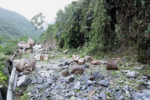 Thấp thỏm nỗi lo sạt lở, sụt lún ở Bắc Kạn
