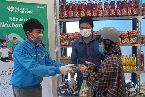 Chung tay hỗ trợ người nghèo trong dịch Covid-19