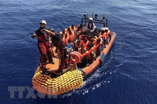 Hàng chục người di cư mất tích ở Địa Trung Hải