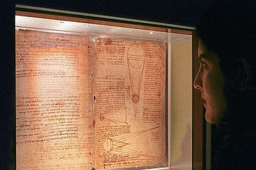 Cuốn sách cũ được Bill Gates quý đến nỗi phải cất vào mật thất riêng