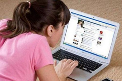 Hôn nhân lủng củng vì vợ thích sống ảo