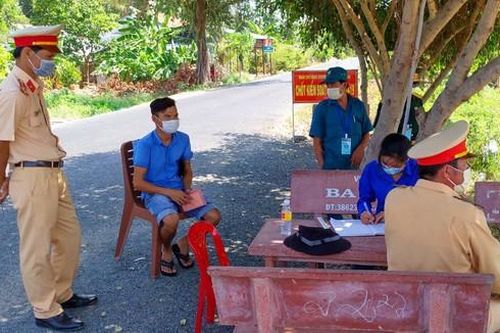 Cà Mau đề nghị tiếp tục duy trì việc cách ly xã hội đến hết ngày 30/4/2020 đối với các tỉnh có người nhiễm bệnh