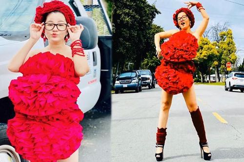 Bất chấp dịch bệnh, Thúy Nga chụp ảnh 'váy gối' trên phố Mỹ không bóng người