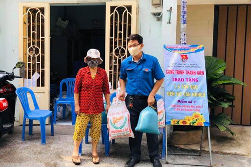 TP Hồ Chí Minh hỗ trợ 236 tỷ đồng cho 78.500 công nhân, giáo viên thất nghiệp do ảnh hưởng dịch