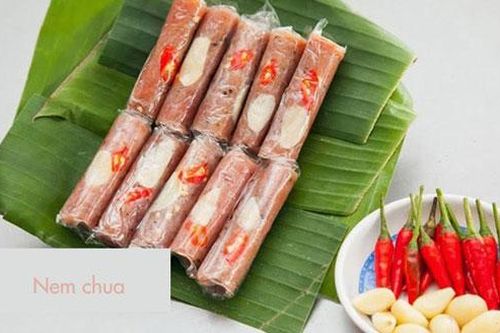 Dân buôn chuyên nghiệp tiết lộ cách phân biệt nem chua làm từ thịt hỏng, chỉ bán không ăn