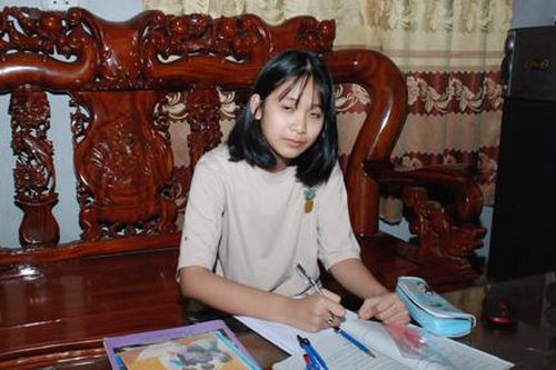 Phan Ánh Kim Huyền - tấm gương sáng tạo trẻ