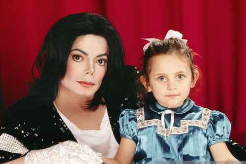Con gái Michael Jackson từng sống bất cần sau khi bố mất
