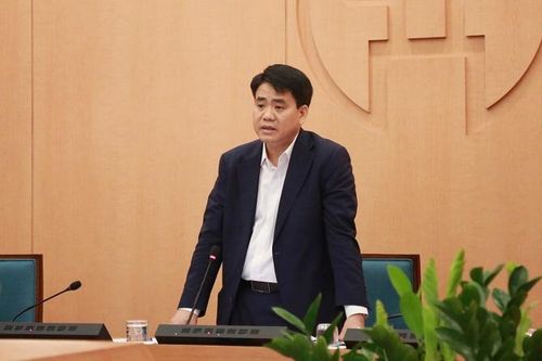 Chủ tịch Nguyễn Đức Chung: 'Tuần này quyết định dịch bùng phát hay không'