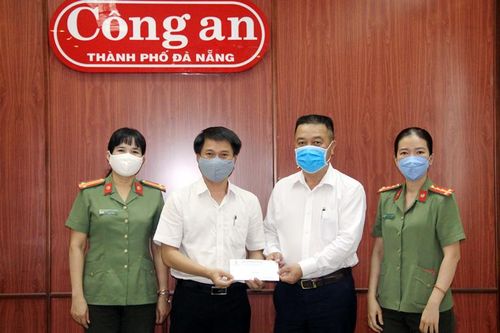 Nhiều tấm lòng thơm thảo trong mùa dịch