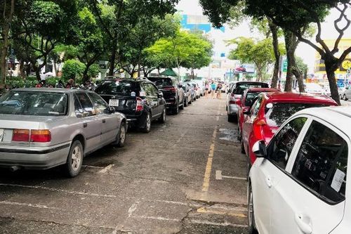 Lý do nhà đầu tư 'thờ ơ' dự án bãi đậu xe công cộng