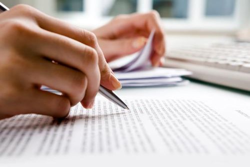 Đề nghị ngăn chặn cấm xuất cảnh khi yêu cầu thi hành án