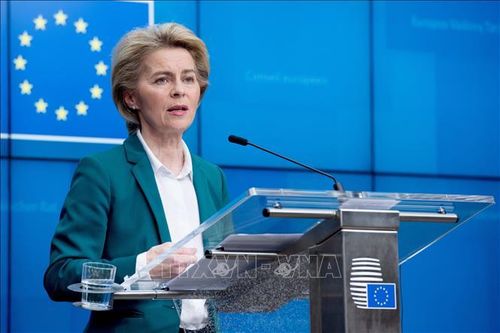 EU cân nhắc mạnh tay đầu tư kích thích tăng trưởng